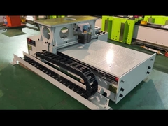 مسار خطي لمكافحة التدحرج مع سلسلة سحب جانبية