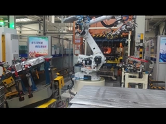 ER210-2700 صب غطاء المحرك مع الروبوت ER210-2700